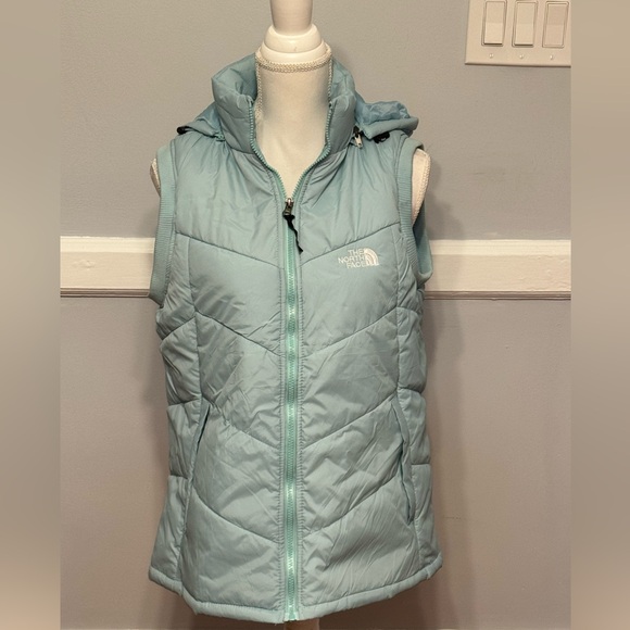 The North Face NEW Light Blue Hooded Zip Up Girl’s Cozy Comfy Down Puffer Vest - Picture 2 of 11